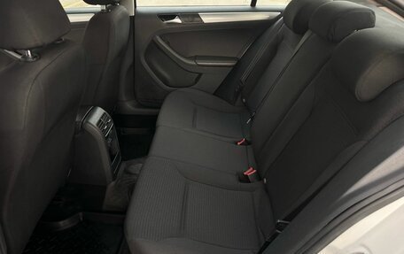 Volkswagen Jetta VI, 2016 год, 1 330 000 рублей, 17 фотография