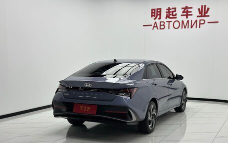 Hyundai Elantra, 2023 год, 1 900 000 рублей, 4 фотография