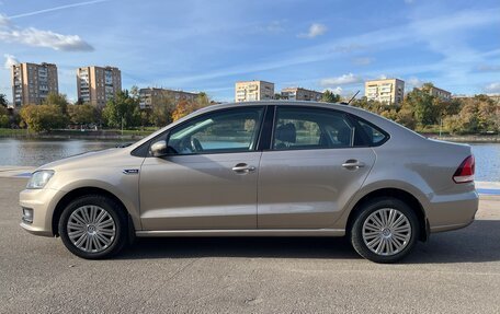 Volkswagen Polo VI (EU Market), 2017 год, 1 325 000 рублей, 2 фотография