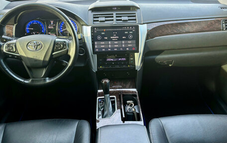 Toyota Camry, 2018 год, 2 470 000 рублей, 15 фотография