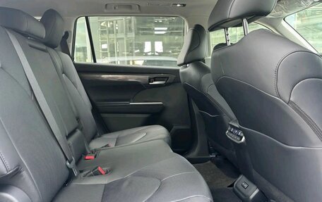 Toyota Highlander, 2026 год, 5 350 000 рублей, 6 фотография