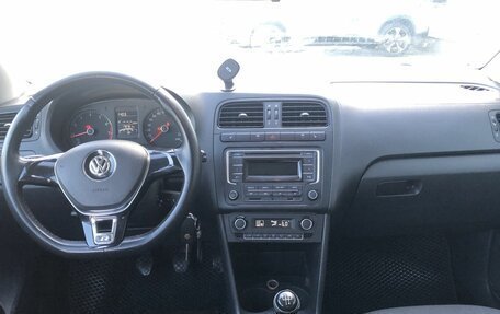 Volkswagen Polo VI (EU Market), 2015 год, 838 500 рублей, 10 фотография