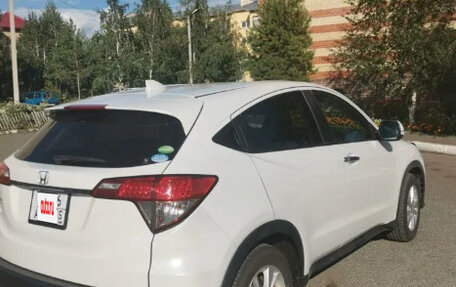 Honda Vezel, 2019 год, 1 740 000 рублей, 2 фотография