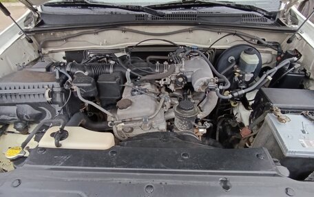 Toyota Land Cruiser Prado 120 рестайлинг, 2004 год, 1 650 000 рублей, 2 фотография