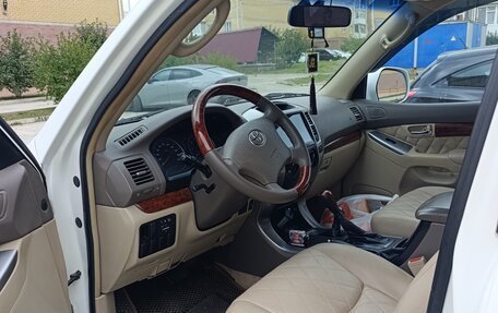 Toyota Land Cruiser Prado 120 рестайлинг, 2004 год, 1 650 000 рублей, 4 фотография