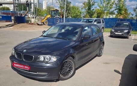 BMW 1 серия, 2010 год, 1 100 000 рублей, 1 фотография
