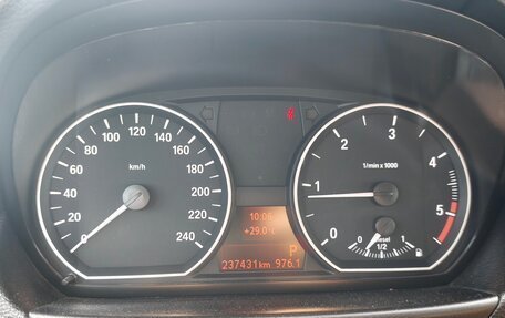 BMW 1 серия, 2010 год, 1 100 000 рублей, 7 фотография