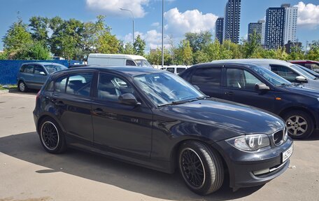 BMW 1 серия, 2010 год, 1 100 000 рублей, 2 фотография