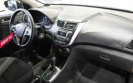 Hyundai Solaris II рестайлинг, 2014 год, 860 000 рублей, 8 фотография