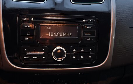 Renault Logan II, 2017 год, 560 000 рублей, 16 фотография