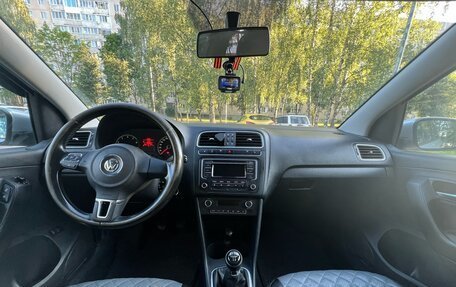 Volkswagen Polo VI (EU Market), 2013 год, 600 000 рублей, 9 фотография
