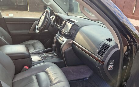 Toyota Land Cruiser 200, 2008 год, 2 350 000 рублей, 15 фотография
