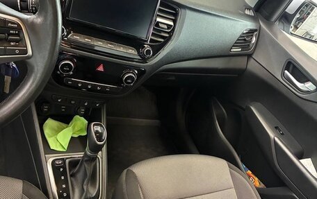 Hyundai Solaris II рестайлинг, 2020 год, 1 200 000 рублей, 7 фотография