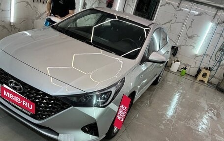 Hyundai Solaris II рестайлинг, 2020 год, 1 200 000 рублей, 3 фотография