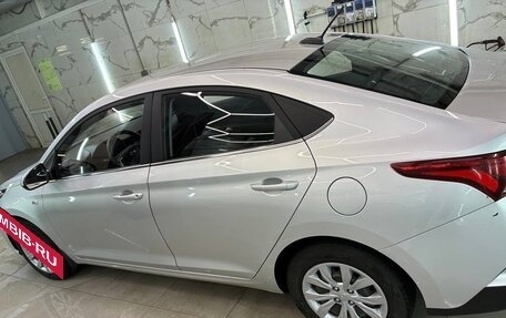 Hyundai Solaris II рестайлинг, 2020 год, 1 200 000 рублей, 10 фотография