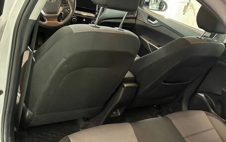 Hyundai Solaris II рестайлинг, 2020 год, 1 200 000 рублей, 11 фотография