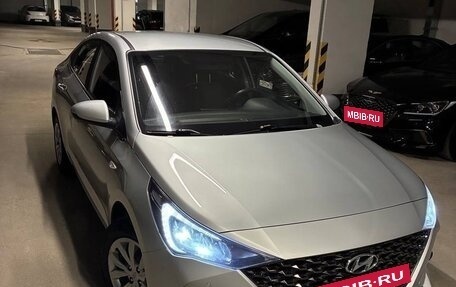 Hyundai Solaris II рестайлинг, 2020 год, 1 200 000 рублей, 18 фотография