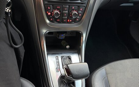 Opel Astra J, 2011 год, 580 000 рублей, 16 фотография