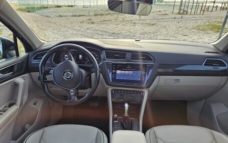 Volkswagen Tiguan II, 2017 год, 2 750 000 рублей, 17 фотография