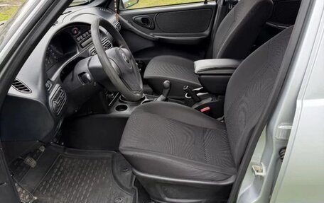Chevrolet Niva I рестайлинг, 2014 год, 586 000 рублей, 8 фотография