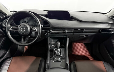 Mazda 3, 2021 год, 1 690 000 рублей, 15 фотография
