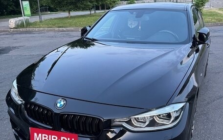 BMW 3 серия, 2018 год, 2 800 000 рублей, 14 фотография