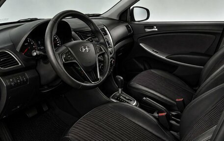 Hyundai Solaris II рестайлинг, 2012 год, 639 000 рублей, 11 фотография