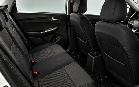 Hyundai Solaris II рестайлинг, 2012 год, 639 000 рублей, 19 фотография