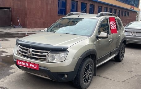 Renault Duster I рестайлинг, 2014 год, 800 000 рублей, 2 фотография