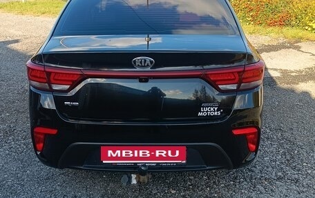 KIA Rio IV, 2018 год, 1 300 000 рублей, 4 фотография