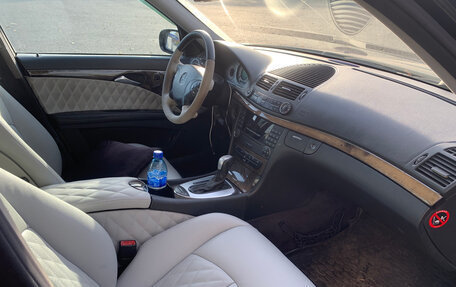 Mercedes-Benz E-Класс, 2004 год, 480 000 рублей, 10 фотография
