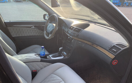 Mercedes-Benz E-Класс, 2004 год, 480 000 рублей, 11 фотография