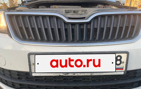 Skoda Rapid I, 2014 год, 690 000 рублей, 3 фотография