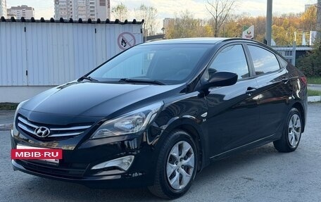 Hyundai Solaris II рестайлинг, 2014 год, 930 000 рублей, 3 фотография