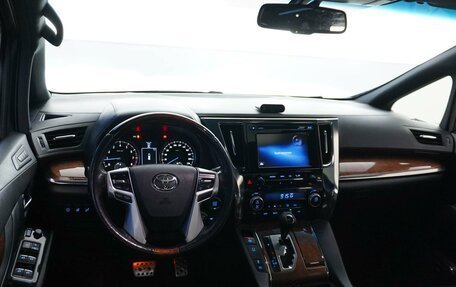 Toyota Alphard III, 2016 год, 3 648 888 рублей, 6 фотография