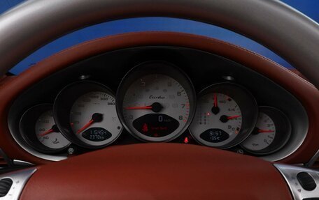 Porsche 911, 2006 год, 6 299 055 рублей, 26 фотография
