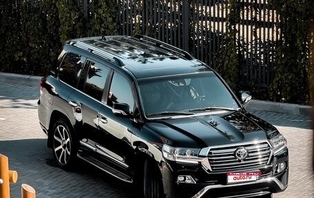 Toyota Land Cruiser 200, 2016 год, 5 390 000 рублей, 1 фотография