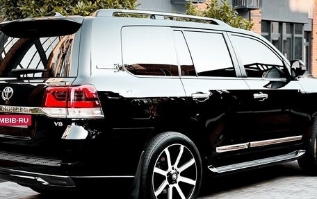 Toyota Land Cruiser 200, 2016 год, 5 390 000 рублей, 9 фотография