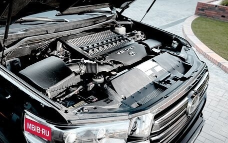 Toyota Land Cruiser 200, 2016 год, 5 390 000 рублей, 13 фотография