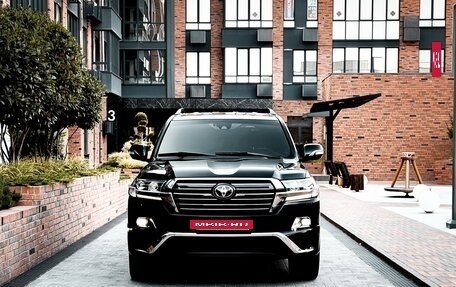 Toyota Land Cruiser 200, 2016 год, 5 390 000 рублей, 4 фотография