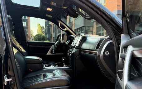 Toyota Land Cruiser 200, 2016 год, 5 390 000 рублей, 21 фотография