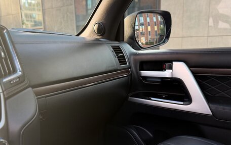 Toyota Land Cruiser 200, 2016 год, 5 390 000 рублей, 26 фотография