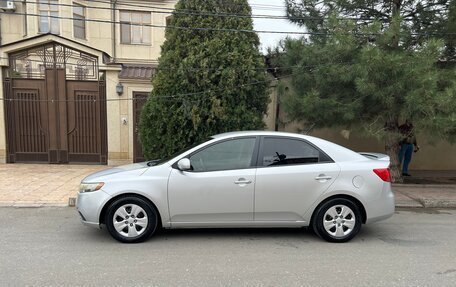 KIA Cerato III, 2010 год, 520 000 рублей, 2 фотография
