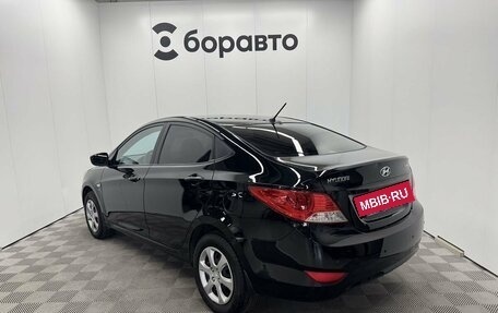 Hyundai Solaris II рестайлинг, 2012 год, 830 000 рублей, 6 фотография