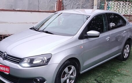 Volkswagen Polo VI (EU Market), 2011 год, 1 200 000 рублей, 1 фотография