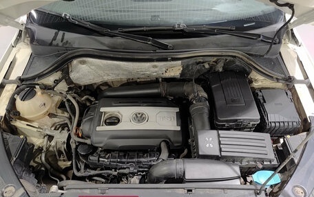 Volkswagen Tiguan I, 2011 год, 1 090 000 рублей, 13 фотография