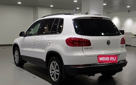 Volkswagen Tiguan I, 2011 год, 1 090 000 рублей, 11 фотография