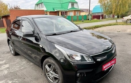 KIA Rio IV, 2019 год, 1 500 000 рублей, 3 фотография