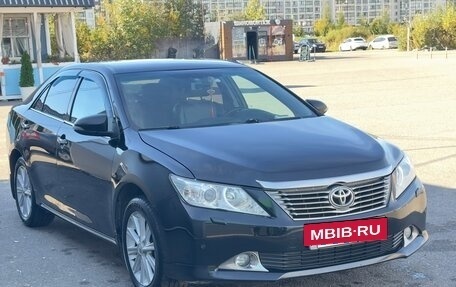 Toyota Camry, 2013 год, 1 490 000 рублей, 2 фотография
