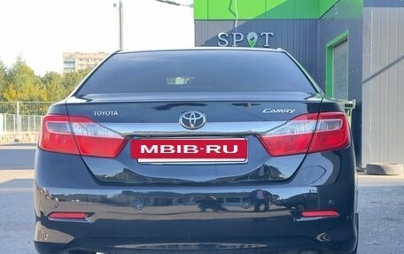 Toyota Camry, 2013 год, 1 490 000 рублей, 5 фотография